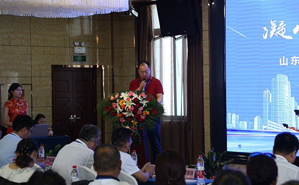 萊工.jpg 萊工.jpg